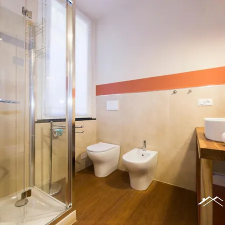 Апартаменты Aquarium 3'| 2br| Lift | Wifi | Train Station | By Tilo *